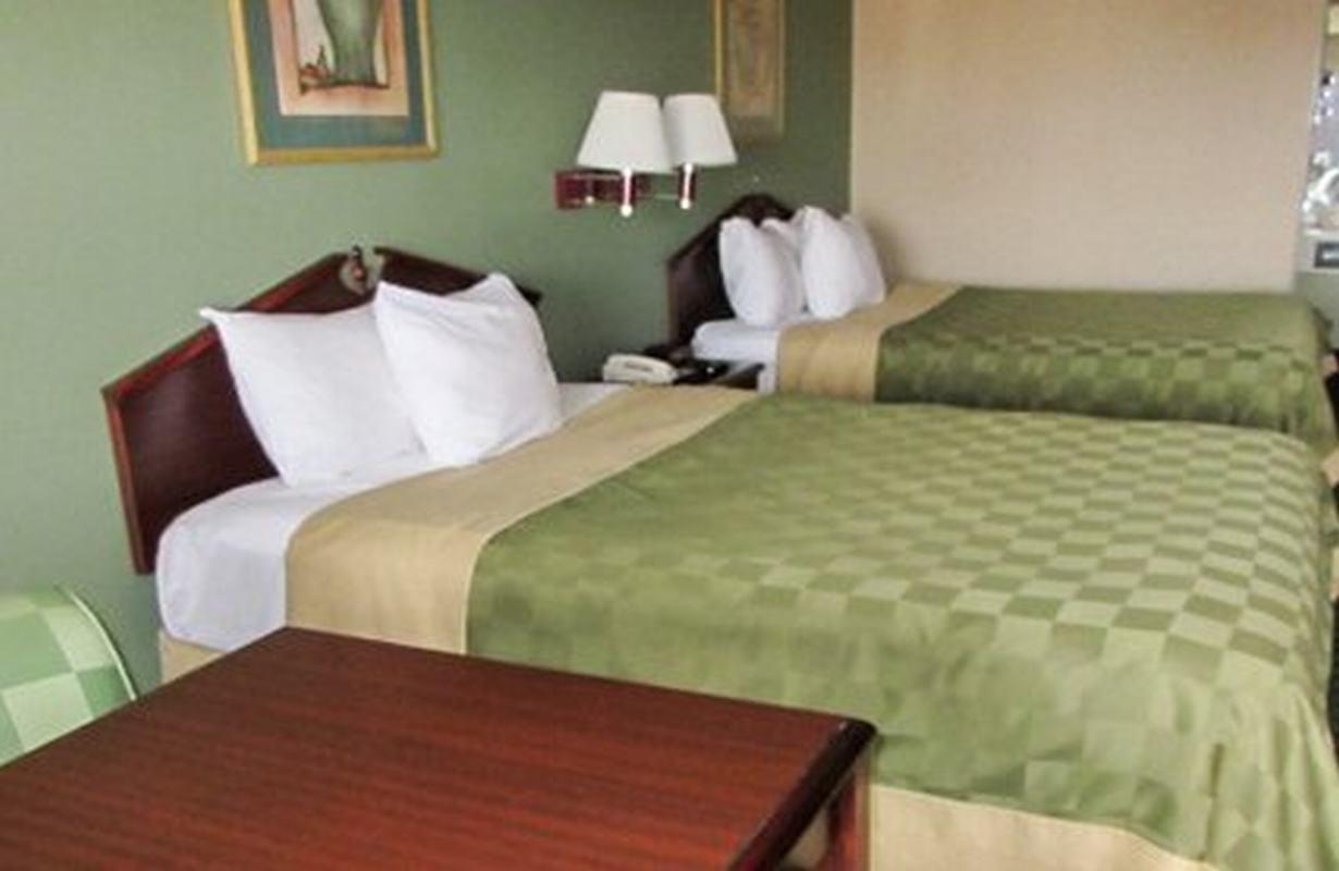 Quality Inn & Suites Near Robins Air Force Base Уорнер-Робинс Экстерьер фото
