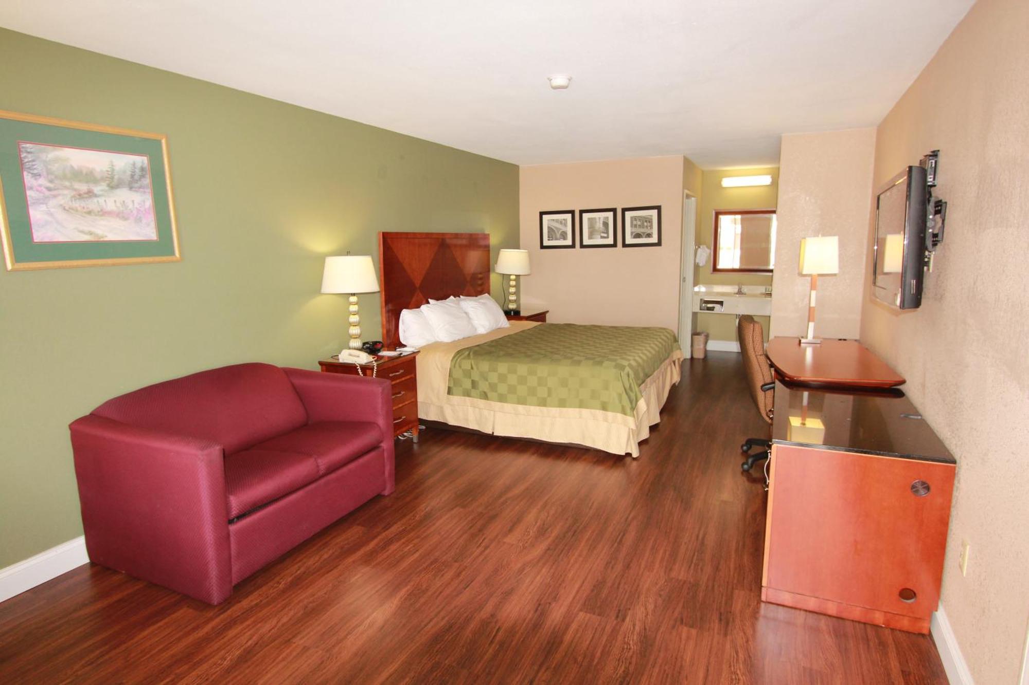 Quality Inn & Suites Near Robins Air Force Base Уорнер-Робинс Экстерьер фото