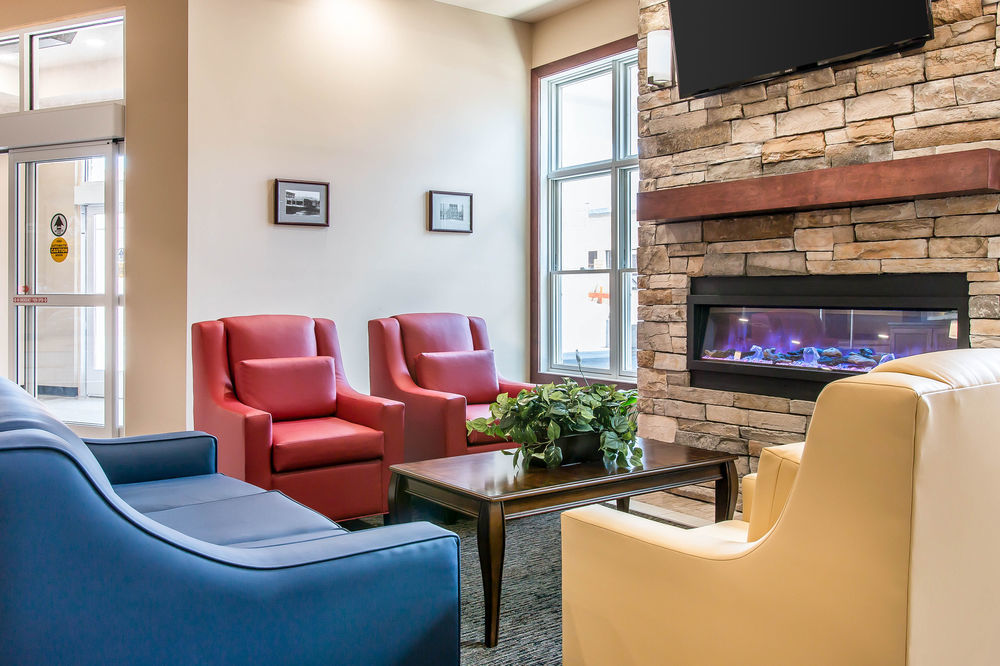 Quality Inn & Suites Near Robins Air Force Base Уорнер-Робинс Экстерьер фото